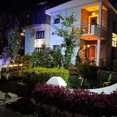 Hotel Seven Roads Кодайканал Экстерьер фото